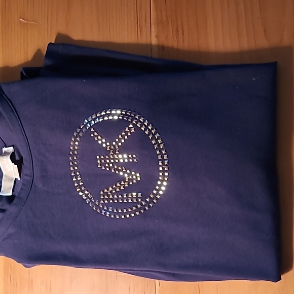 Michael Michael kors  long sleeved shirt.  Size M - Picture 4 of 4